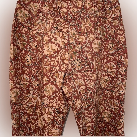 🌺Free People CRVY Wild Honey Printed
Flare Jeans🌸🌺 - Picture 9 of 12